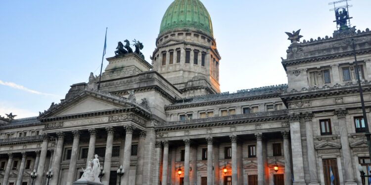 ELECCIONES NACIONALES DEL 26 DE OCTUBRE: ARGENTINA RENOVARÁ UN TERCIO DEL SENADO