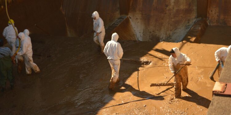 SAMEEP REALIZÓ LIMPIEZA DE DECANTADORES EN LA PLANTA POTABILIZADORA PARA MEJORAR EL SERVICIO EN EL AMGR