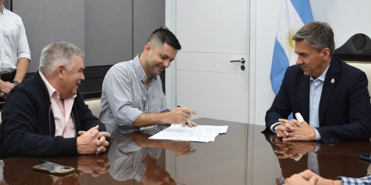 TRAS AÑOS DE ABANDONO: COMENZARON LOS TRABAJOS DE SANEAMIENTO CLOACAL E IMPACTO AMBIENTAL, EN SÁENZ PEÑA