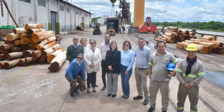 EL PUERTO DE BARRANQUERAS INCORPORÓ NUEVO EQUIPAMIENTO PARA FORTALECER EL SERVICIO AL SECTOR PRODUCTIVO