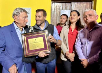 DE LA FIRMA A LA REALIDAD: MESÓN DE FIERRO YA CUENTA CON UNA NUEVA CANCHA DE VÓLEY EN EL CLUB SPORTIVO NECOCHEA