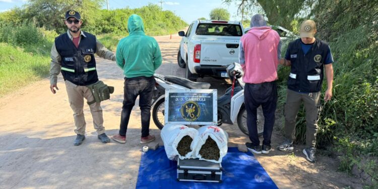 NARCOS ATRAPADOS EN EL NORTE: 30 KILOS DE MARIHUANA Y DOS DETENIDOS