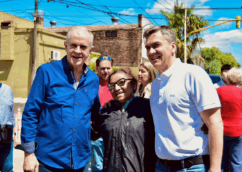 LA AV. 9 DE JULIO ENTRA EN SU ETAPA FINAL: PAVIMENTACIÓN, DESAGÜES Y LUMINARIAS QUE PONEN FIN A DÉCADAS DE RECLAMOS