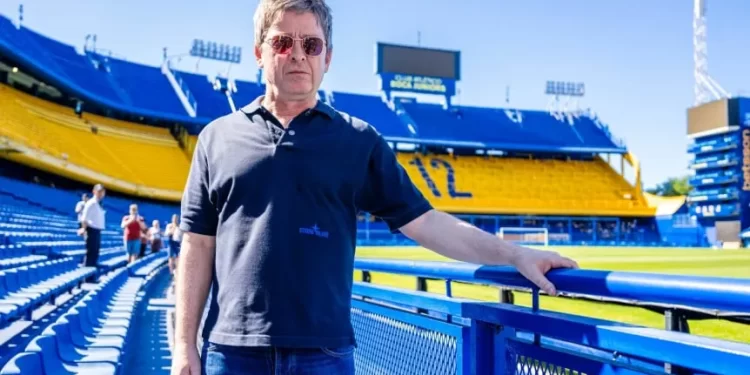 Noel Gallagher visitó La Bombonera y generó furor en los hinchas de Boca