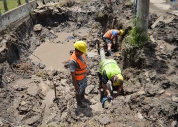 SAMEEP RESTABLECE EL SERVICIO DE AGUA POTABLE EN LOS BARRIOS SAN CAYETANO, ESPAÑA Y PROVINCIAS UNIDAS