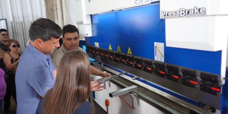 SCHNEIDER INAUGURÓ EL NUEVO TALLER METALÚRGICO, UNA INFRAESTRUCTURA CLAVE PARA EL SECTOR TABACALERO