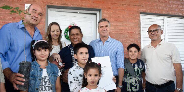 MÁS FAMILIAS DE BASAIL TIENEN SU CASA PROPIA: “VIVIENDA QUE COMENZAMOS, VIVIENDA QUE TERMINAMOS” EXPRESÓ ZDERO
