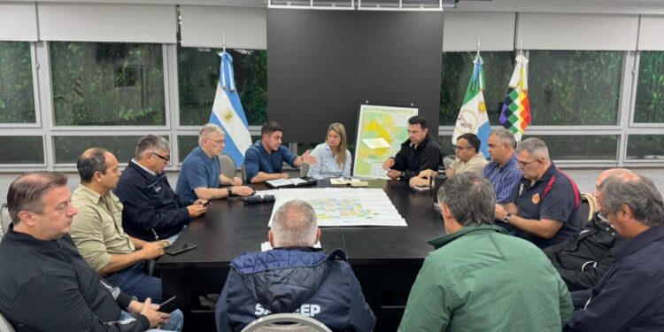 DESARROLLO HUMANO ASISTE A FAMILIAS DE BARRANQUERAS AFECTADAS POR LAS LLUVIAS