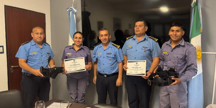 AGENTES DE PRESIDENCIA ROQUE SÁENZ PEÑA FUERON RECONOCIDOS POR LA CÚPULA POLICIAL TRAS SALVAR LA VIDA DE UNA NIÑA DE 7 AÑOS