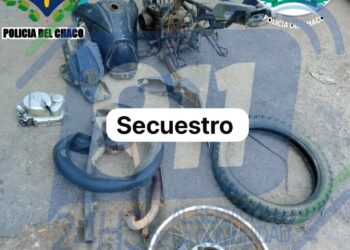 DOS PERSONAS FUERON DEMORADAS CON UNA “TUMBERA” Y UNA MOTOCICLETA DESMANTELADA