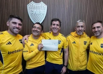 CLAUDIO ÚBEDA SE CONSOLIDA EN BOCA: CONFIRMACIÓN DE SU CUERPO TÉCNICO HASTA 2026
