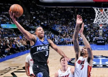 Brunson y Bane lideran a sus equipos al Final Four de la NBA Cup