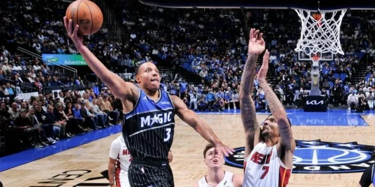 Brunson y Bane lideran a sus equipos al Final Four de la NBA Cup