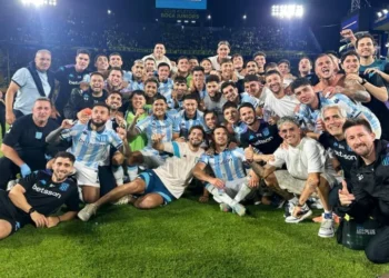 Se sumó Racing: los equipos que eliminaron a Boca y River en un mismo torneo
