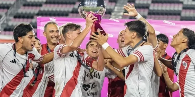 DOMINIO SUDAMERICANO EN FORMATIVAS: RIVER PLATE CONQUISTA LA PRIMERA MESSI CUP JUVENIL CON UNA ACTUACIÓN ESTELAR DE BRUNO CABRAL