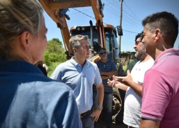 EL GOBIERNO PROVINCIAL REFUERZA LA LIMPIEZA DE CANALES Y EL ZANJEO EN EL ÁREA METROPOLITANA