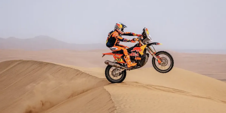 Luciano Benavides cede el liderazgo ante el asedio de Brabec y apuesta a la épica en la etapa final del Rally Dakar 2026