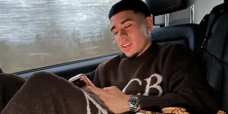 Kendry Páez ya está en Argentina para firmar su contrato con River