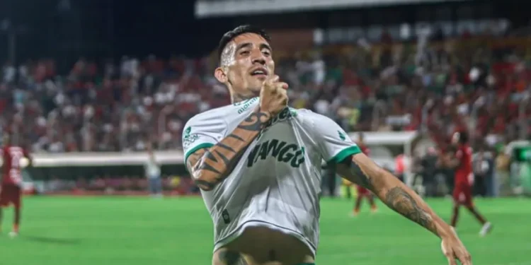 RICARDO CENTURIÓN ANTE UNA POSIBLE NUEVA OPORTUNIDAD: RACING DE CÓRDOBA BUSCA EL FICHAJE DEL AÑO