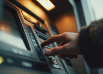 LA JUSTICIA CONDENA A EMPRESA DE TRANSPORTE POR EL ROBO DE EQUIPAJE DURANTE UNA PARADA EN UN SEMÁFORO