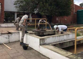 TRABAJOS EN EL PRIMER ACUEDUCTO DEL INTERIOR PARA GARANTIZAR EL ABASTECIMIENTO DE AGUA