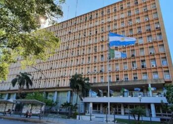 RETIRO VOLUNTARIO: EL EJECUTIVO PROVINCIAL REGLAMENTÓ LA LEY 4200-H