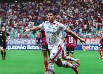 EL «VOLANTAZO» DE ÚBEDA: BOCA PODRÍA REALIZAR HASTA CINCO CAMBIOS PARA RECIBIR A RACING