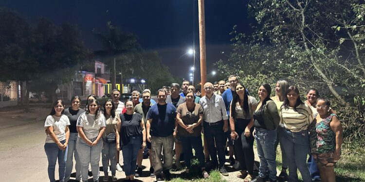 RESISTENCIA: SECHEEP REFUERZA LA ILUMINACIÓN EN CALLES, PASAJES Y ESPACIOS PÚBLICOS DE LA ZONA OESTE