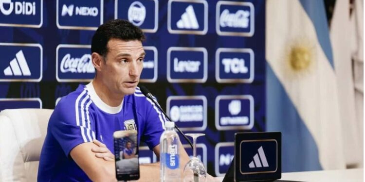 LIONEL SCALONI RATIFICA EL RECAMBIO GENERACIONAL Y DEFINE EL FUTURO DE LAS FIGURAS HISTÓRICAS EN LA SELECCIÓN