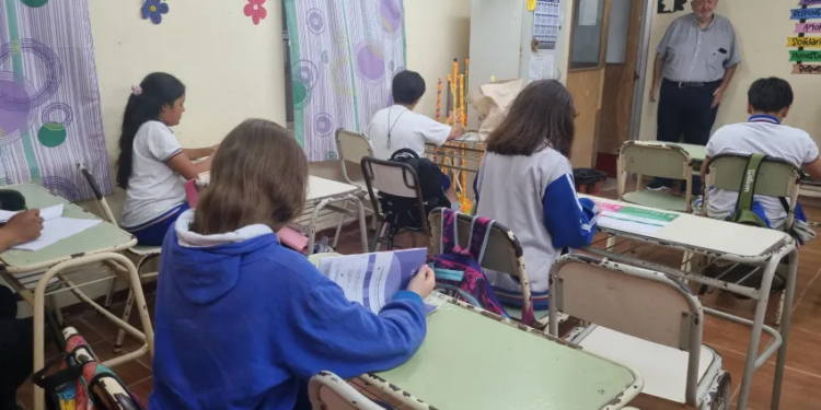 Ciclo lectivo 2026: 180 mil alumnos chaqueños regresan a las aulas con el foco en la continuidad pedagógica
