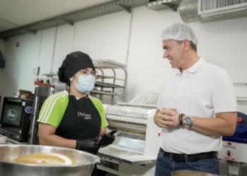 IMPULSAR CHACO DA RESULTADOS: “DE CASA PASTELERÍA” INCORPORÓ A NUEVOS EMPLEADOS