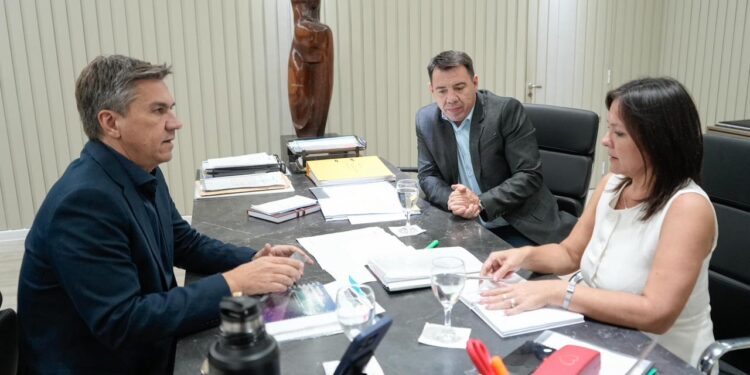 ZDERO RECIBIÓ A INTENDENTES Y FORTALECE EL TRABAJO ARTICULADO CON LOS MUNICIPIOS