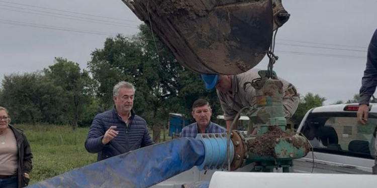 VILLA RÍO BERMEJITO: APA INSTALÓ UN EQUIPO DE BOMBEO PARA ACELERAR EL DRENAJE Y ALIVIAR LAS ZONAS CRÍTICAS