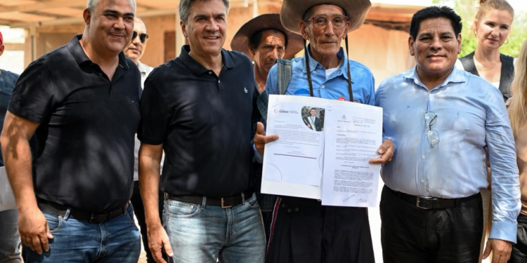 LA ESPERA TERMINÓ: DESPUÉS DE 45 AÑOS, LA TIERRA QUEDA EN MANOS DE QUIENES LA TRABAJAN