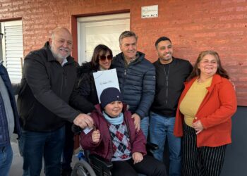 UN NUEVO COMIENZO: FAMILIAS DE CORONEL DU GRATY ACCEDIERON A SU VIVIENDA PROPIA