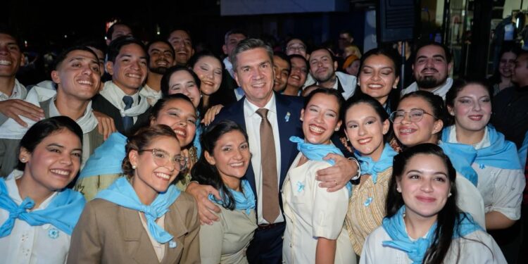EL GUIDO MIRANDA CELEBRÓ SUS 29 AÑOS CON UNA GRAN FIESTA CULTURAL Y VIGILIA PATRIA JUNTO AL GOBERNADOR ZDERO