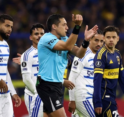 Polémica arbitral en la Copa Sudamericana: El análisis del arbitraje en el cruce entre Boca Juniors y Cruzeiro