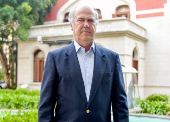 Tensión en el sector agropecuario: el insólito reclamo del Secretario de Agricultura en pleno discurso frente a productores