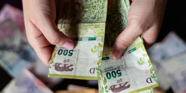 El Riesgo País cae por debajo de los 500 puntos