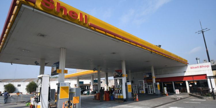 Shell vende sus estaciones argentinas por US$ 1.420 millones al fondo suizo Mercuria