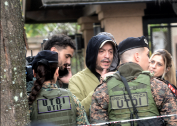 Máximo Kirchner acompañó a la familia del Indio Solari tras su fallecimiento