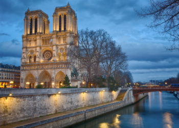 Excavaciones bajo Notre Dame revelan 1.700 años de historia parisina