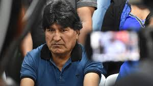 Evo Morales lidera marcha contra presidente boliviano y condiciona su entrega