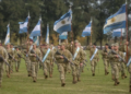 Militares argentinos buscan segundo trabajo por salarios insuficientes, según informe