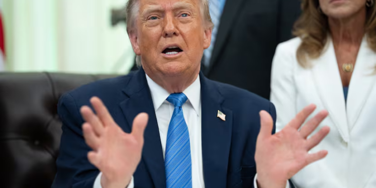 Trump confirma reapertura del Estrecho de Ormuz tras acuerdo