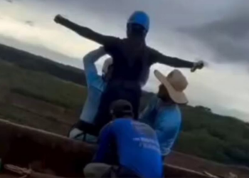 Tragedia en Brasil: madre pide justicia tras muerte de joven lanzada al vacío
