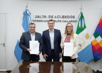 FIRMA DE ACUERDO INTERNACIONAL: LA PROVINCIA FORTALECE SUS POLÍTICAS SANITARIAS JUNTO A LA OPS