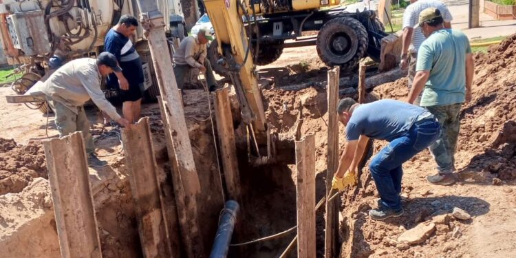 SAMEEP AVANZA CON LA RENOVACIÓN DEL SISTEMA CLOACAL DE SÁENZ PEÑA: YA REEMPLAZÓ MÁS DE 2.000 METROS DE CAÑERÍAS Y 230 CONEXIONES DOMICILIARIAS