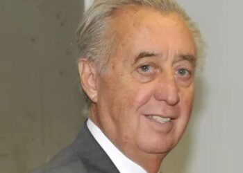 Con alarma sobre las pymes y la crisis social, Osvaldo Cornide invocó al Papa Francisco para pedir la reacción de los jó