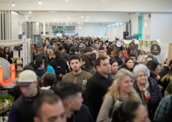 Con guiño a los emprendedores, Leandro Zdero encabezó la Expo Yerba Mate y Alfajores en el Domo del Centenario
